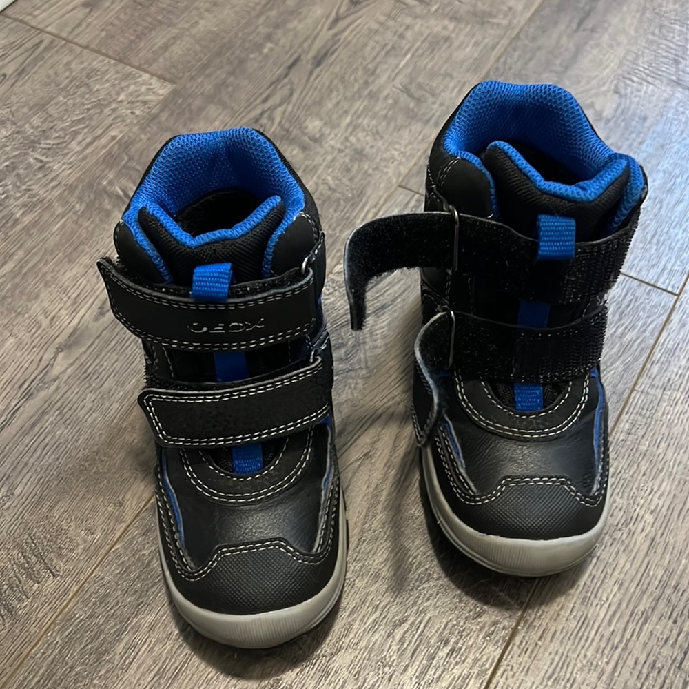 Geox Kids Black and Blue High-Top Boots